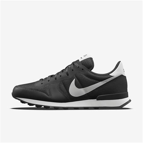 nike womens internationalist prm running shoe 